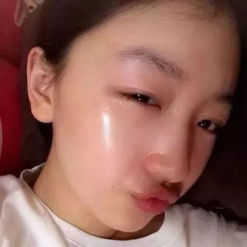 孙怡素颜被吐槽没有董子健白 (李沁的素颜和孙怡的素颜)