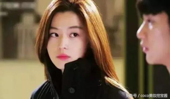 四十岁黄皮适合哪个色号的口红,黄皮最显白的十大口红色号图片