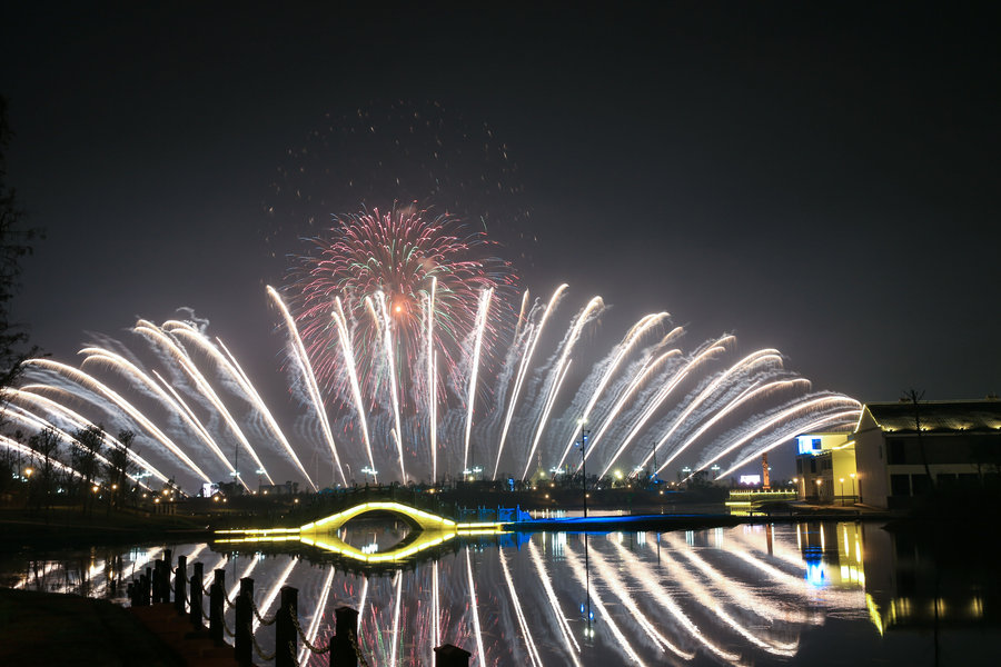 万载花炮生产,万载花炮之乡视频