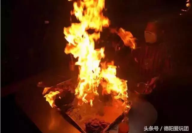 德阳爱玩团：雅安有个小县城要逆天！满足你所有的幻想