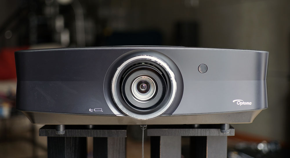 奥图码家用4k投影机评测,奥图码zh55投影仪评测