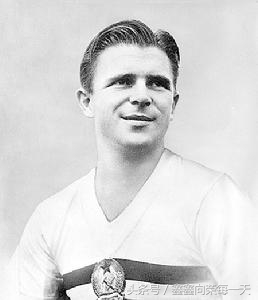 世界足坛十大前锋排行榜,现役足坛十大黄金左脚前锋