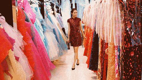 海珠|遭遇电商冲击,婚纱街使出这些招数抓住客户