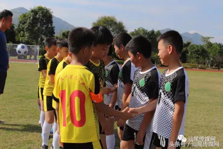 德成中英文学校第二届“德成杯”正式开赛