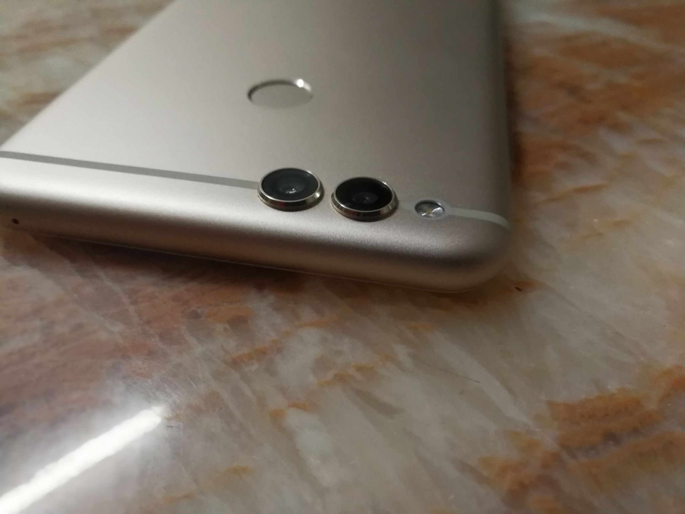 荣耀畅玩7x全面屏手势操作,1499荣耀7x全面屏