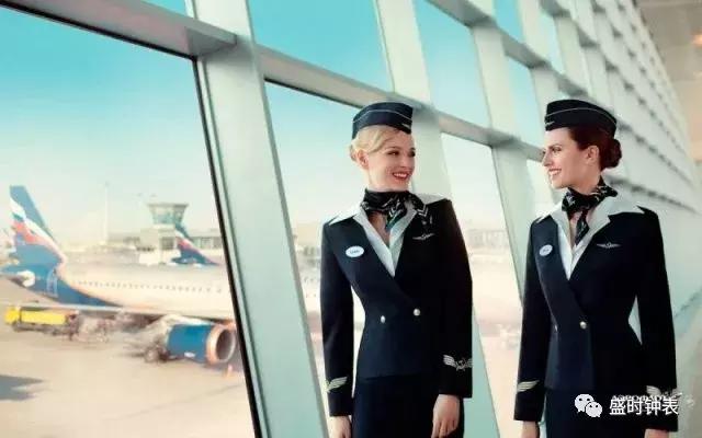 空姐为什么都戴一块好手表,空姐为什么手上一定要戴表