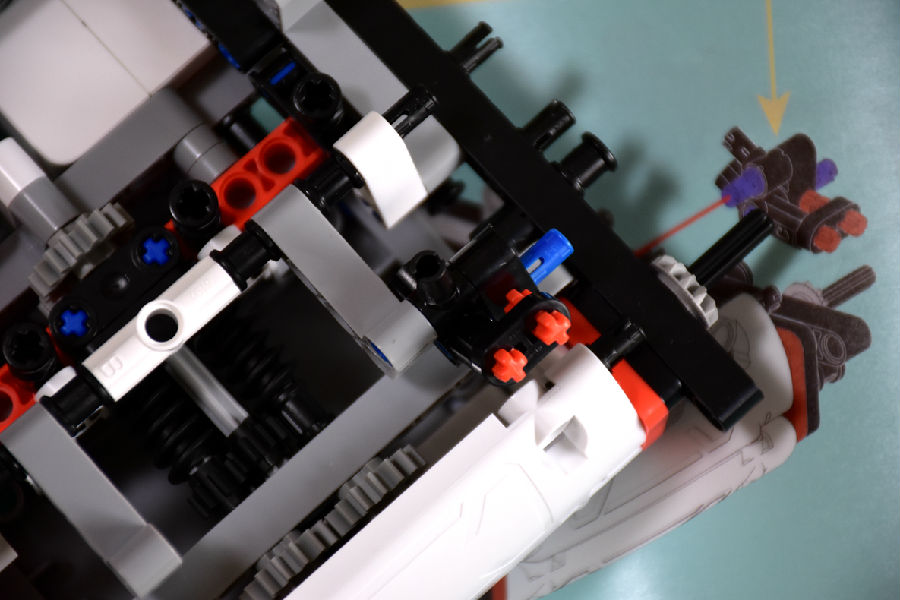 米兔积木履带机器人2000元以下的,米兔积木机器人app没有履带机甲了