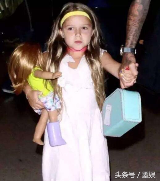 维多利亚的秘密不是秘密的秘密,维多利亚的秘密是贝嫂创办的吗