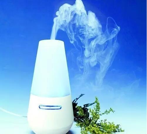 天气变冷嗓子痒干咳煲什么汤,秋冬嗓子干痒咳喝什么汤