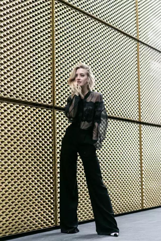 身高只有152cm的她用高衣Q惊艳了世界！