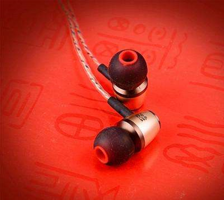 耳机万元预算推荐,耳机万元以上