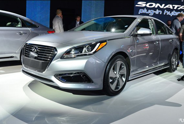 屌丝的逆袭之路电视剧,开了8年的现代索纳塔