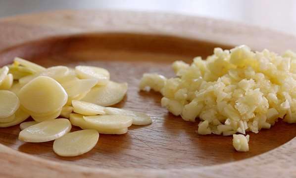 冻疮不仅让手变肿，还会溃烂，每年都会复发，7个方法帮你根除