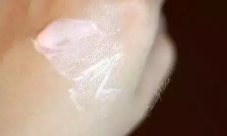 学生*党**必备的护肤品!这些尖货我一个都不想错过!