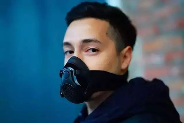 好物分享口罩网红爆款9.9元100个,好物推荐遮风口罩