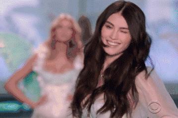 维密刘雯何穗高清图片,维密超模刘雯何穗