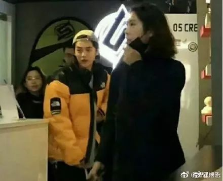 刘昊然同款羽绒服什么牌子,刘昊然同款波司登羽绒服