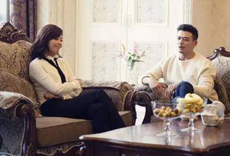 女朋友难过的时候怎么安慰,女朋友在恋爱中应该怎么做