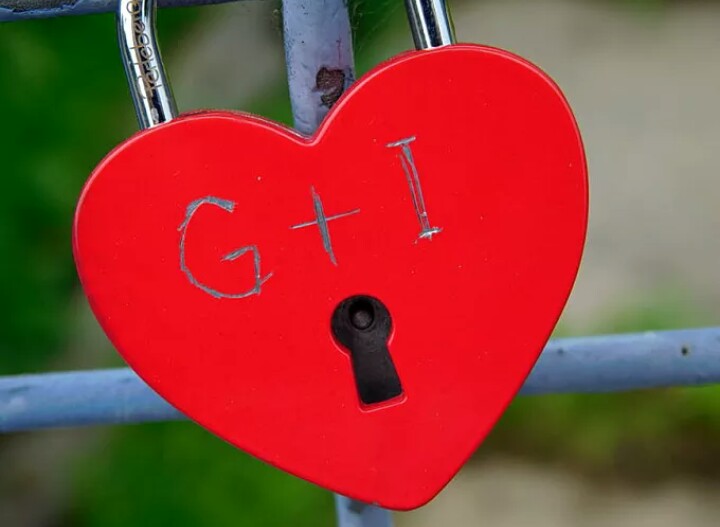 2岁小孩喝了碳酸饮料,2岁宝宝喝了一瓶饮料怎么办