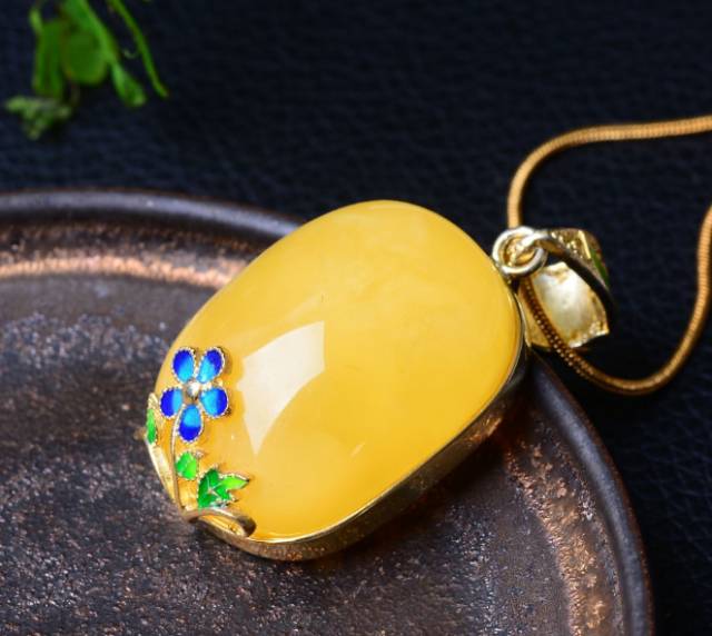 怎么鉴定天然蜜蜡和优化蜜蜡,蜜蜡鉴定怎么没有折射率