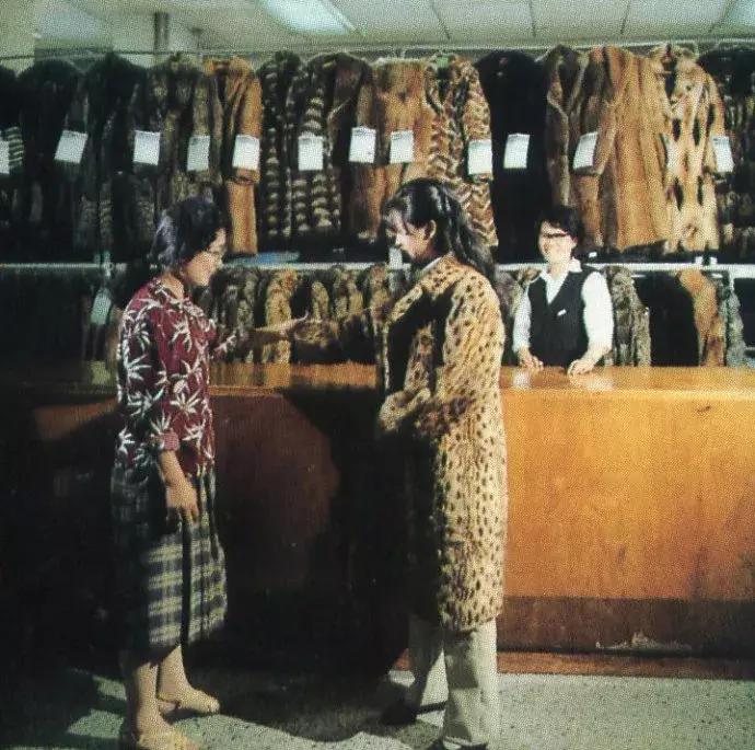 30年前沈阳老照片中街,沈阳市80年代的老照片