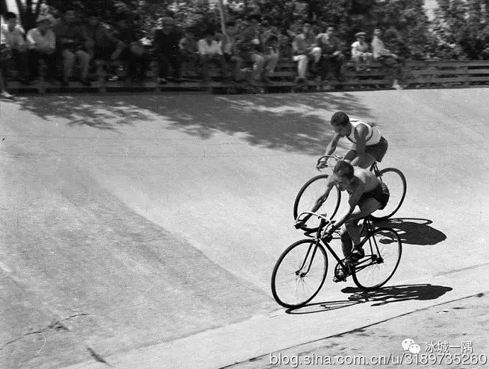 蓦然回首那人却在灯火阑珊处,蓦然回首你已不在灯火阑珊处