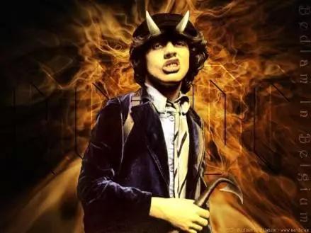 15岁斗琴碾压老师、62岁穿校服甩头，他说自己要躁到下个世纪！