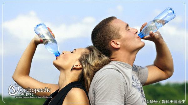 痛风是什么症状尿酸462是痛风吗,痛风的症状及治疗方法吃什么药