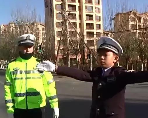 大连小学课间操武术操,大连小学课间活动