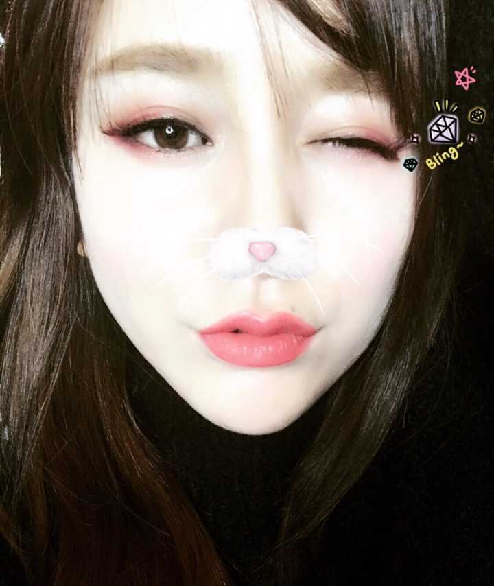 素颜适合的口红色号,深唇色适合素颜的口红