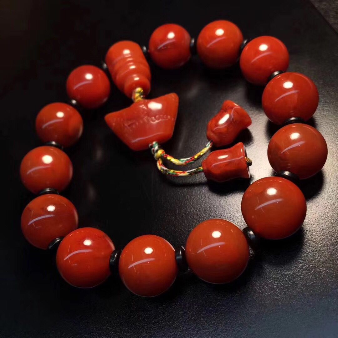 南红缺水的表现,南红玛瑙失水是什么样子