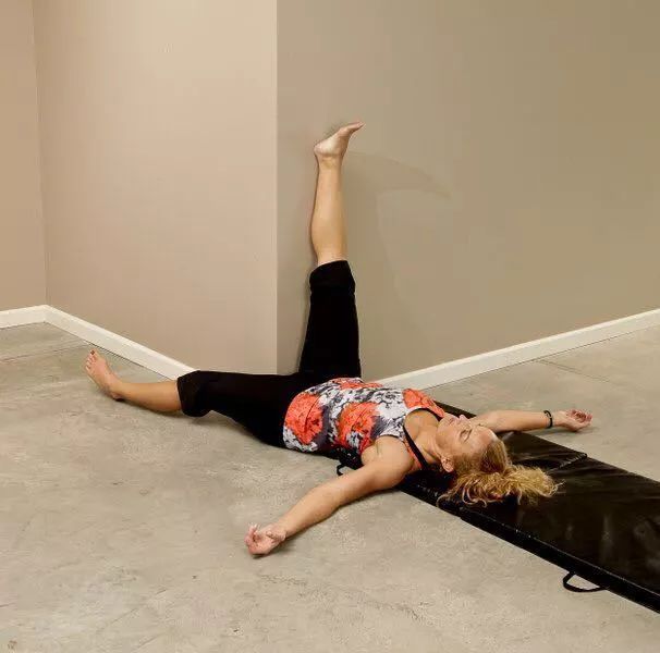 智齿不长有办法让它长吗,智齿不长出来可以不拔吗