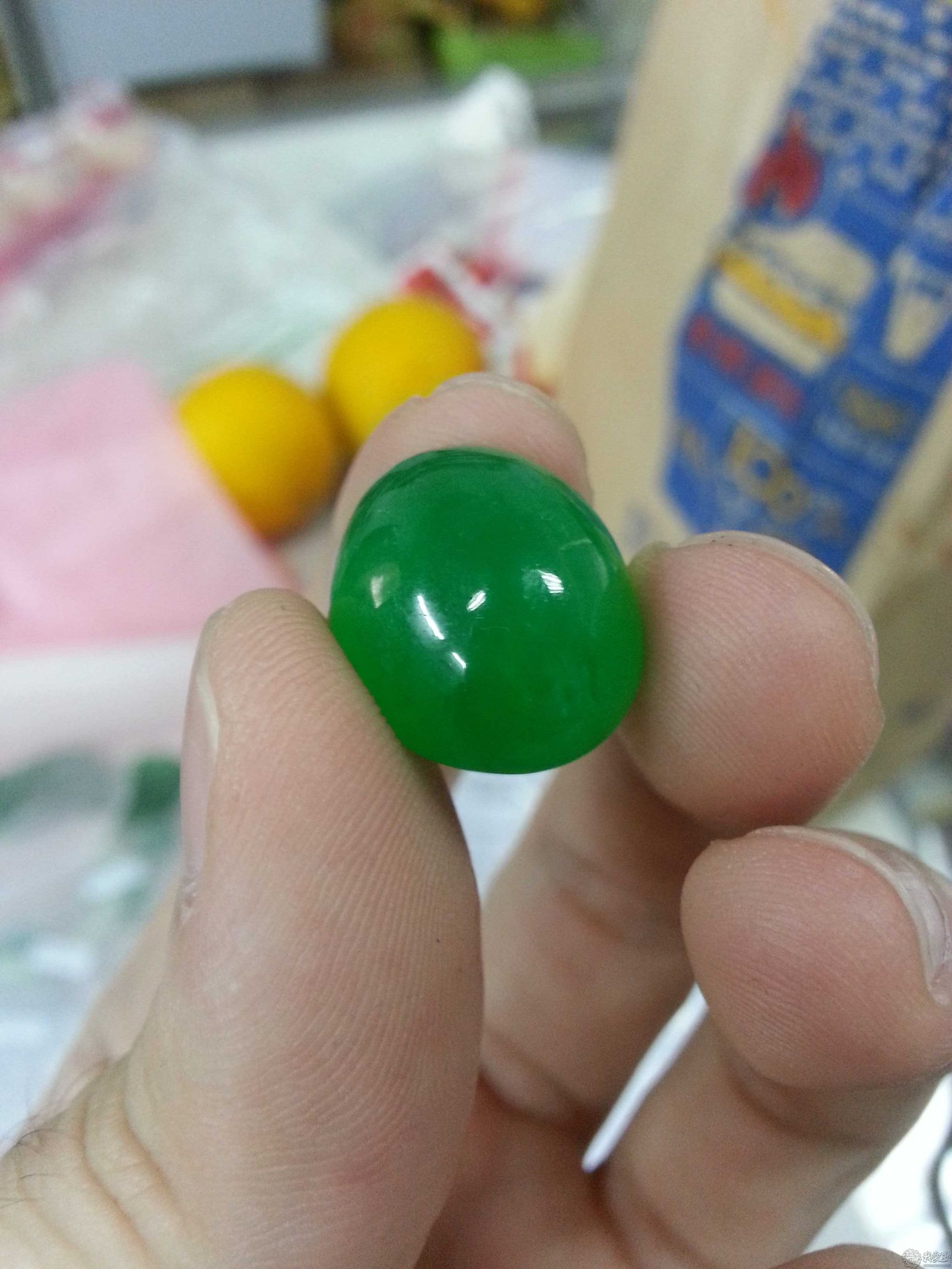 怎样判断珠宝玉石鉴定网站的真假 (如何判断网上的玉石珠宝的真假)