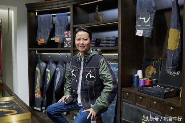 牛仔裤作为长盛不衰的时髦单品，近些年饱受快时尚冲击