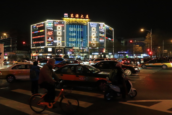 全球首款APS-C画幅变焦卡片机佳能G1XIII评测网友：真不该买单反