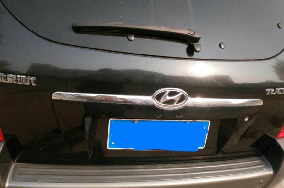 07款2.7L途胜，V6、4WD、开过的人都说好，动力杠杠的！