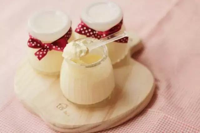 用不完的白奶油下次怎么用,用不完的淡奶油最简单的吃法