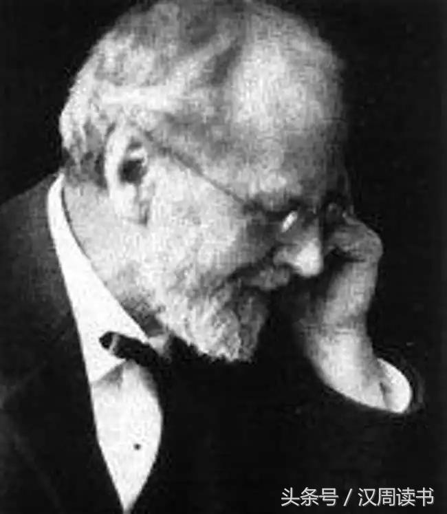 他用一根长钉从眼眶锤入那个人的头颅竟只为了治精神病