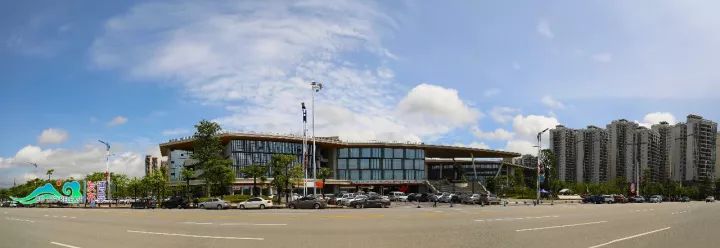 手机看着看着就蓝屏了,点开你的照片手机就死机了