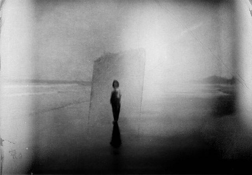 黑白照片的图,黑白图片两张