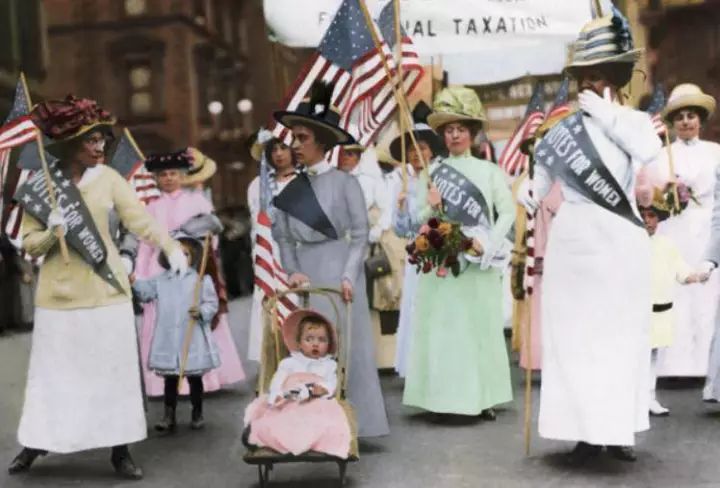 口红历史演变英文,口红大全科普