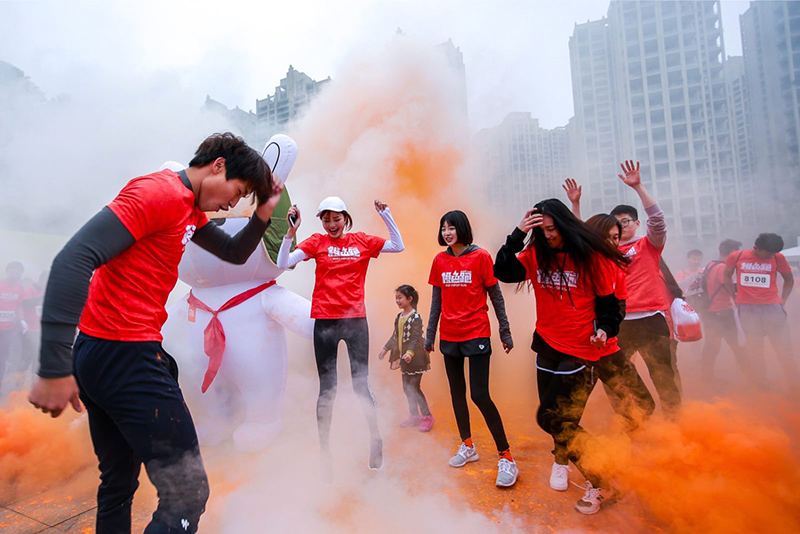 今日消费资讯：KAPPA在武汉楚河汉街大戏台开出快闪店、“小米橙色跑”在成都开跑