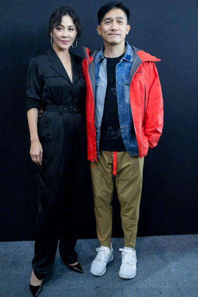 刘嘉玲晒美照状态好,刘嘉玲素颜照判若两人