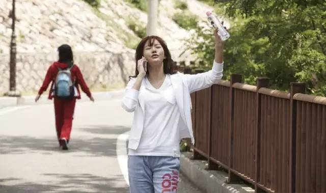 这是一部色而不淫，淫而不荡的电影