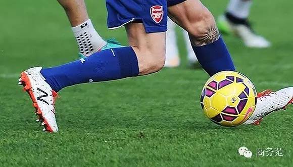 在职场怎么穿衣打扮,如何高效进行职场穿搭