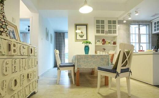 财神爷喜欢住干净明亮的家,财神爷一直住我家