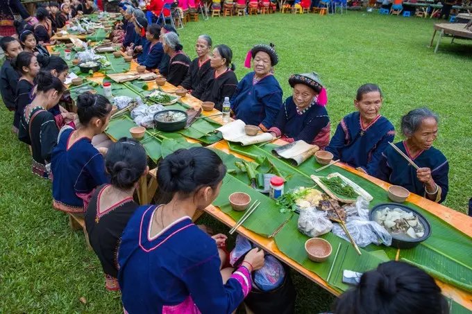 北方人第一次来三亚吃海鲜,一个人在三亚吃海鲜自助