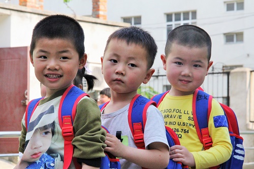 在快乐中成长的孩子,在快乐中学习在学习中成长