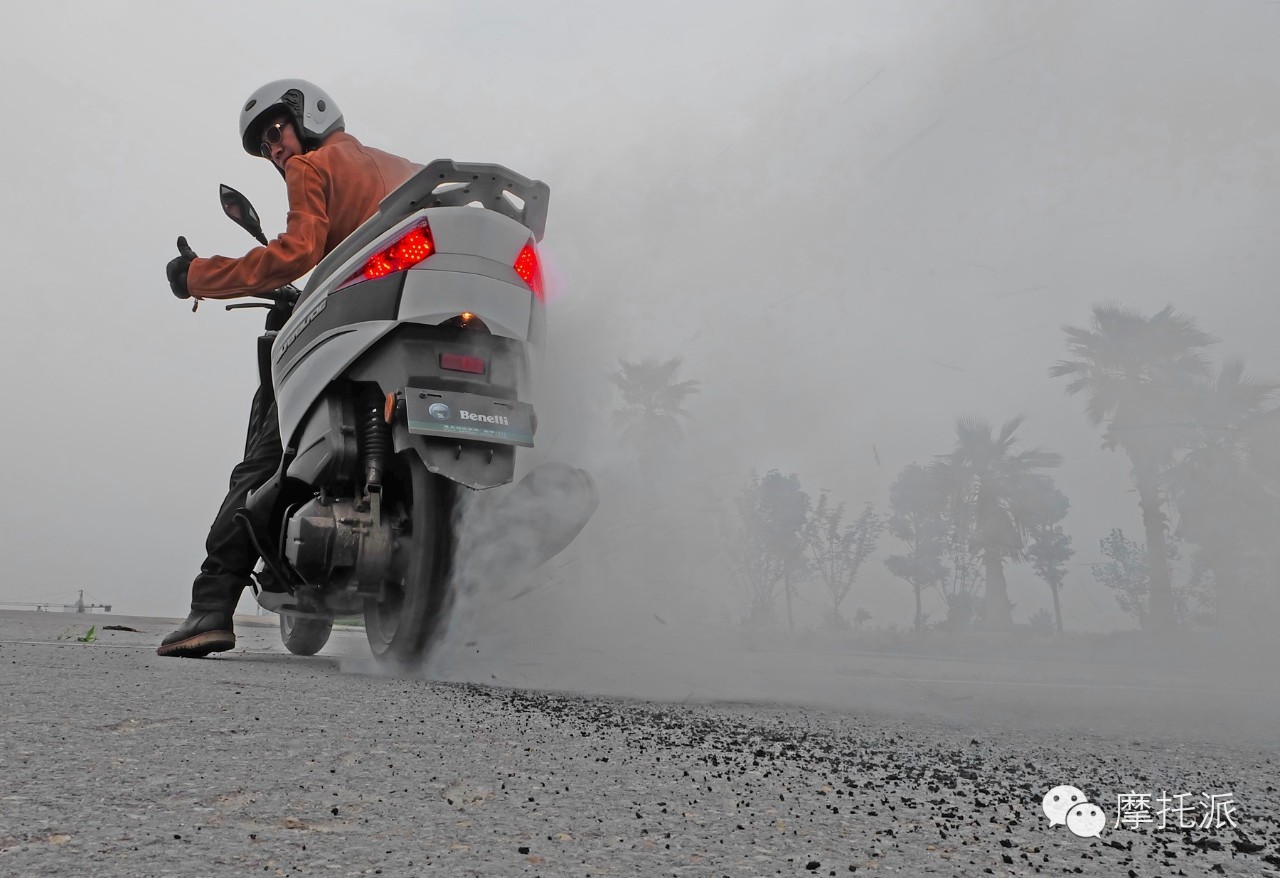 全国首测2016款银刃-刃在烧