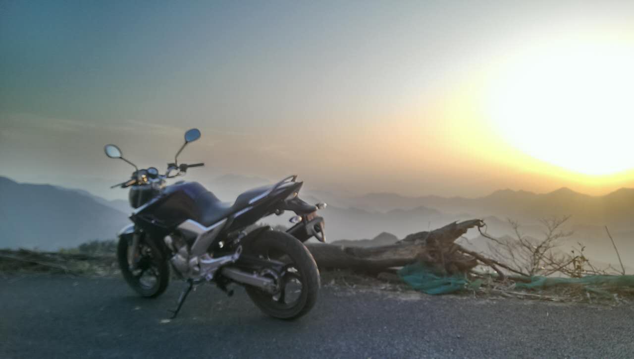 雅马哈国四飞致250值得入手吗,雅马哈飞致250极速可以跑多少